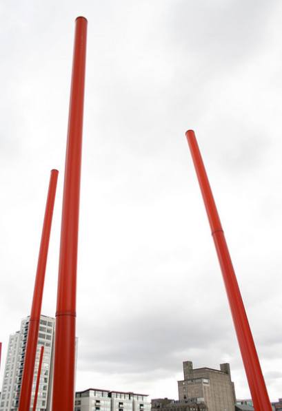 Red poles: