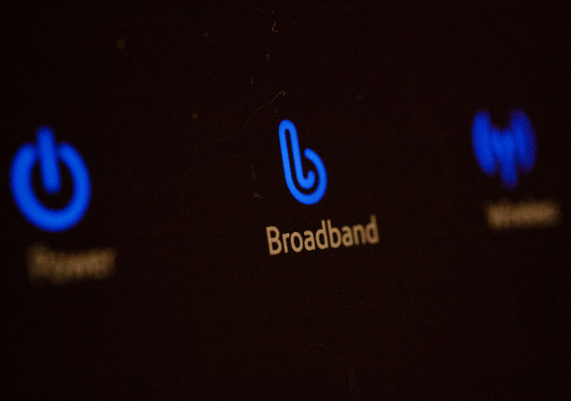 Broadband symbol: