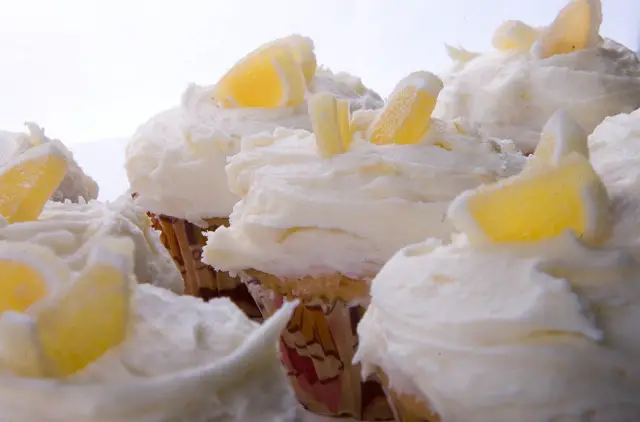lemon cupcakes: