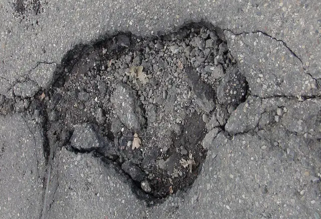 Island shaped pothole :