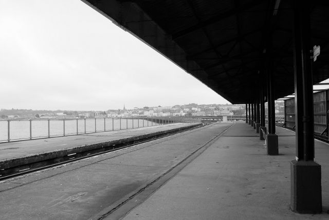 Empty train line: