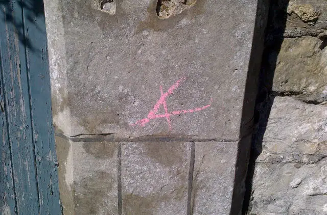 chalk markings :