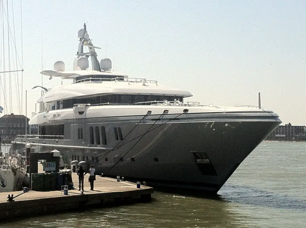Mogambo's bow at Portsmouth Harbour by Southampton Yacht Brokers