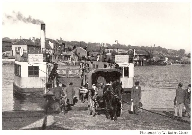Cowes Floating Bridge in 1935