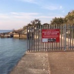 Totland seawall closed -