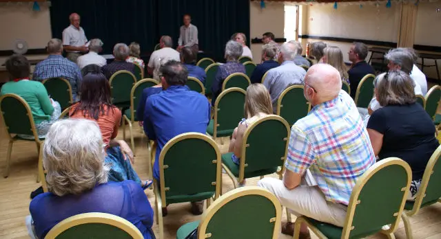 Undercliff residents and businesses meet Andrew Turner - 29 July 2014