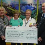 Ryde Golfers hospice cheque
