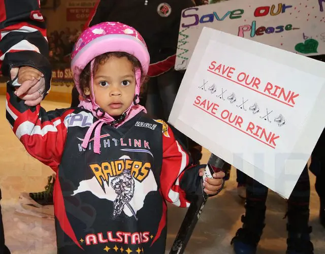 Save our ice rink - littel girl - uknip approved for usage