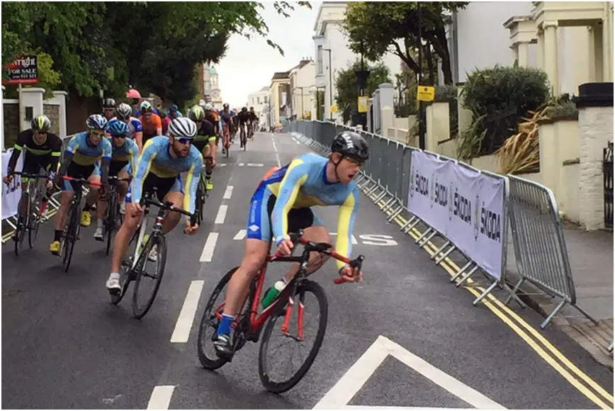 Stu Waite leading the peloton at the Ryde Town Centre Criterium by Martin Dyer
