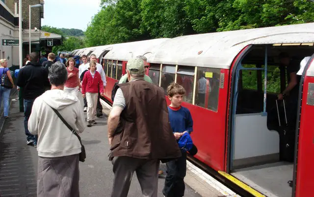 island line trains at shanklin people getting on