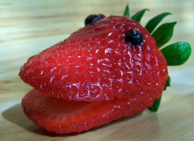strawberry face 