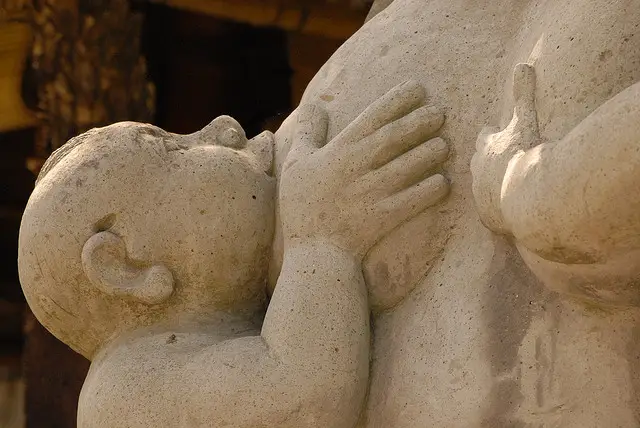 Breast feeding statue