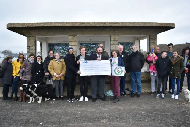 Presentation of cheque to Huntinton's Disease Association
