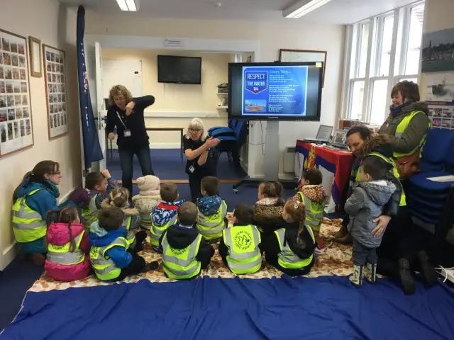 Lanesend Primary Visit to Cowes RNLI
