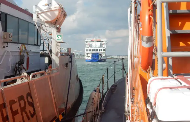 Yarmouth lifeboat's heaviest ever tow