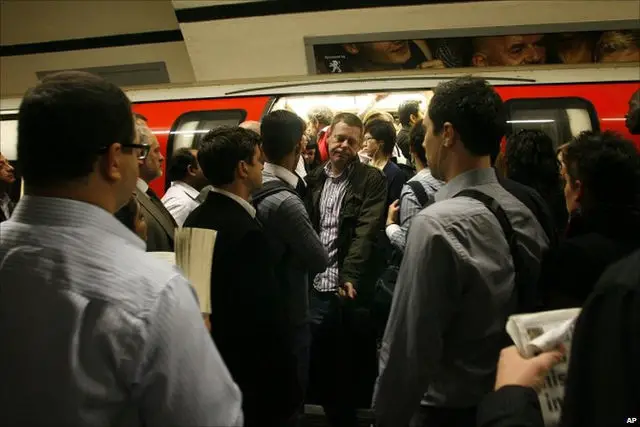 Congestion on london tube