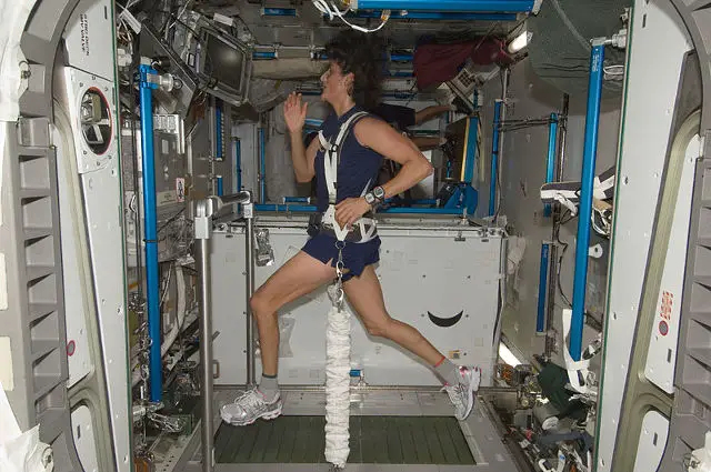 runner in space