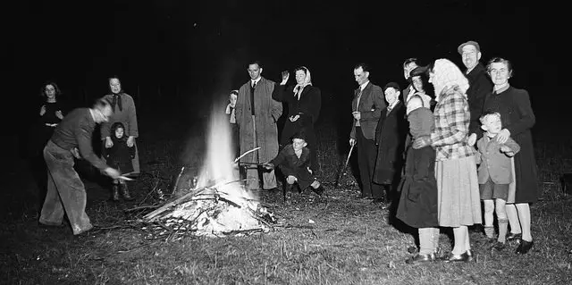 1949 bonfire
