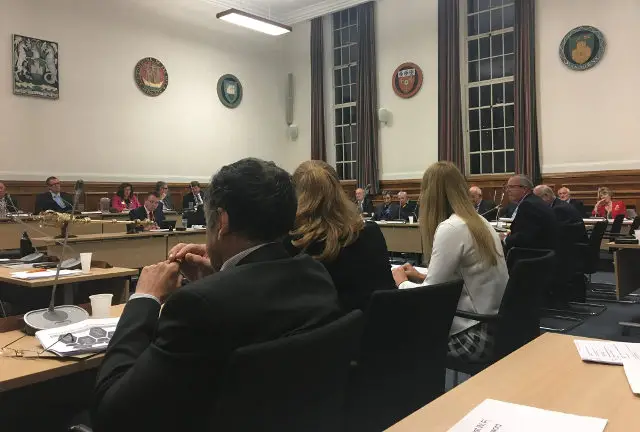 full council meeting isle of wight county hall chamber
