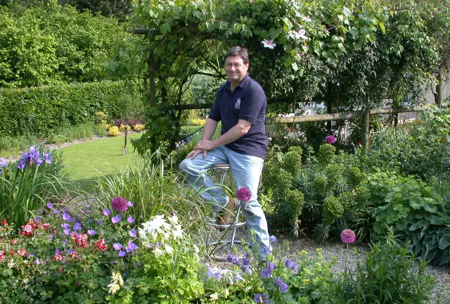 Alan Titchmarsh helping pollinators_credit Butterfly Conservation