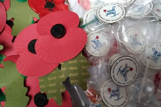 remembrance poppy - facebook group