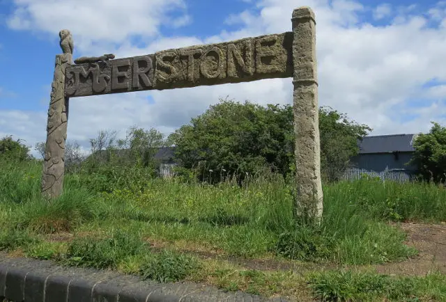 merstone station sign 2015