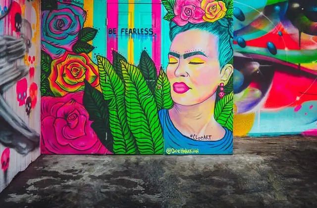 frida kahlo graffiti