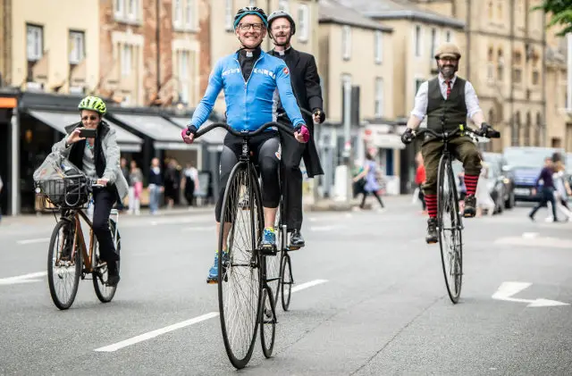 Rev Clive Todd of the Isle of Wight leading the way on a Penny Farthing (in blue) sm