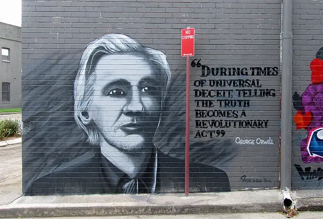 Assange graffiti