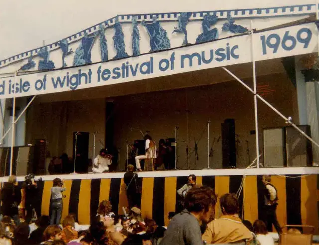 Third Ear Band playing at 1969 Isle of Wight Festival