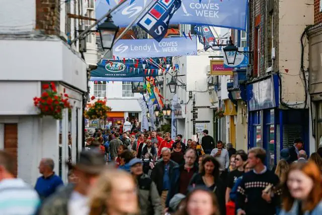 Cowes High Street bustling with people © Paul Wyeth