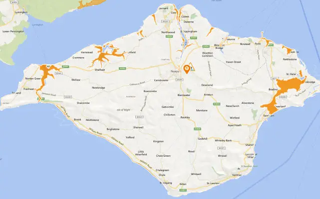 flood alert map for the Isle of Wight showing where high tides will affect areas