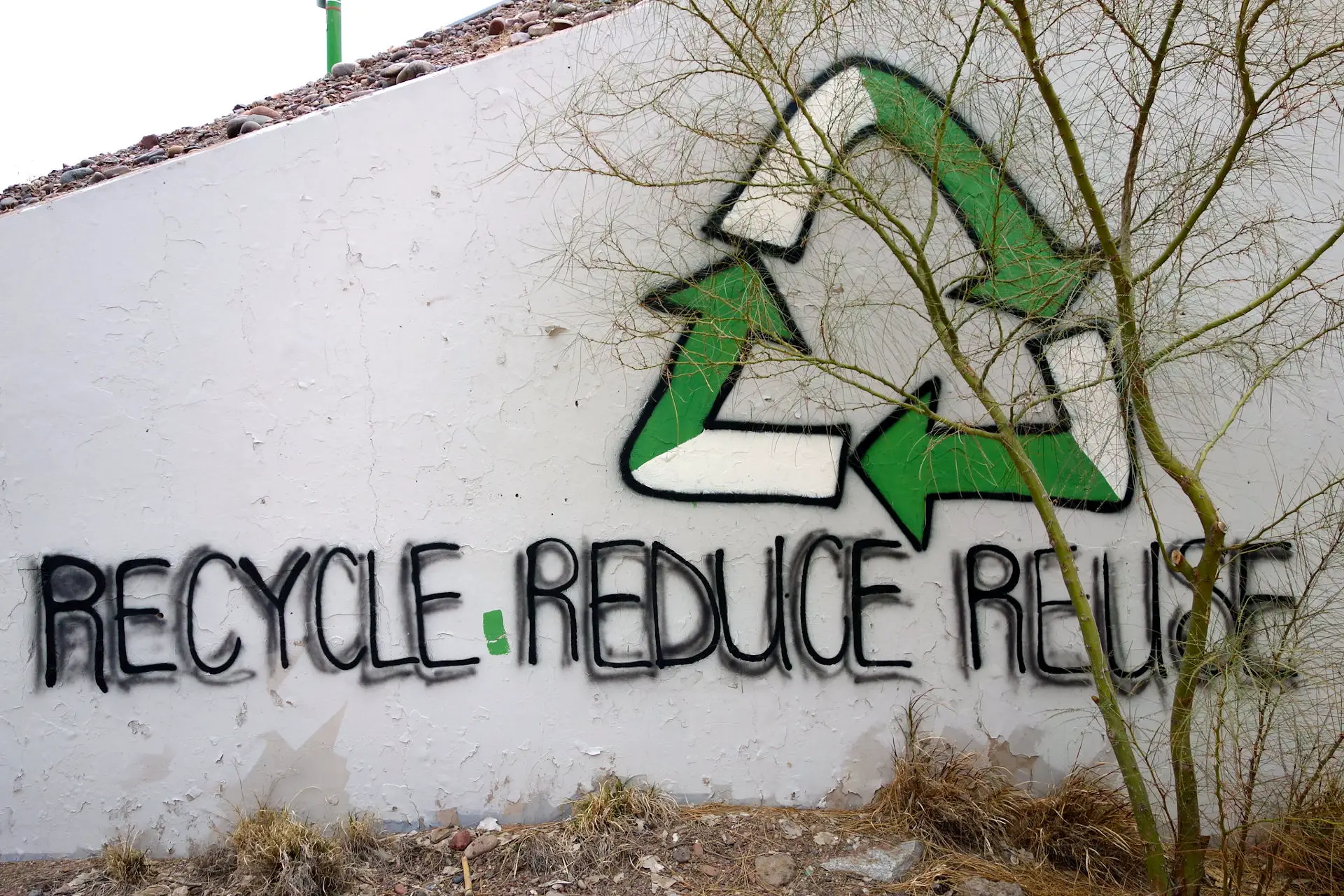 recycle reduce reuse grafitti