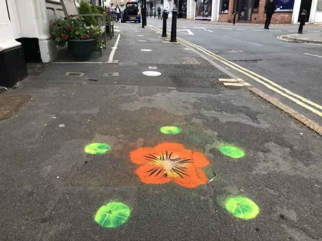 Artistic flourishes in Pier Street