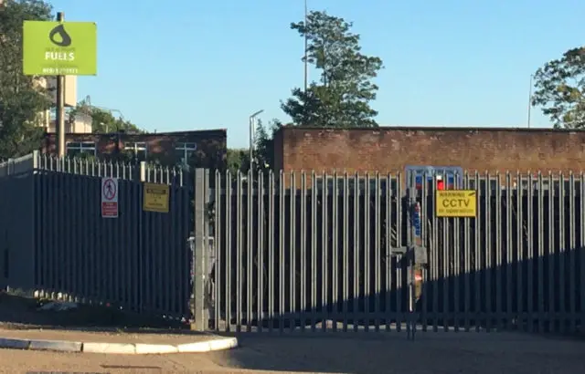 Privacy screens erected at Isle of Wight Fuels