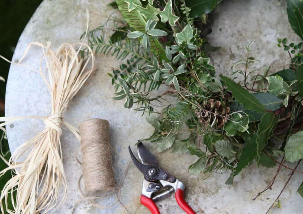Make your own Green Garlands with this Ryde Arts video from Tanya