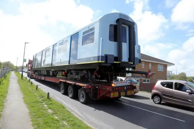 Island Line Train arriving on truck by Phil Marsh