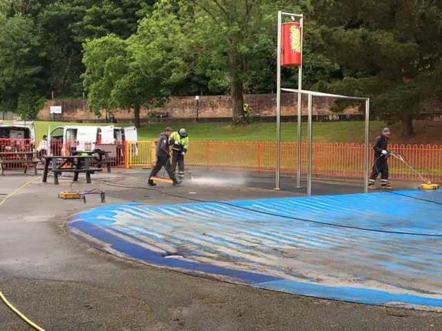NewGents cleaning the splash park