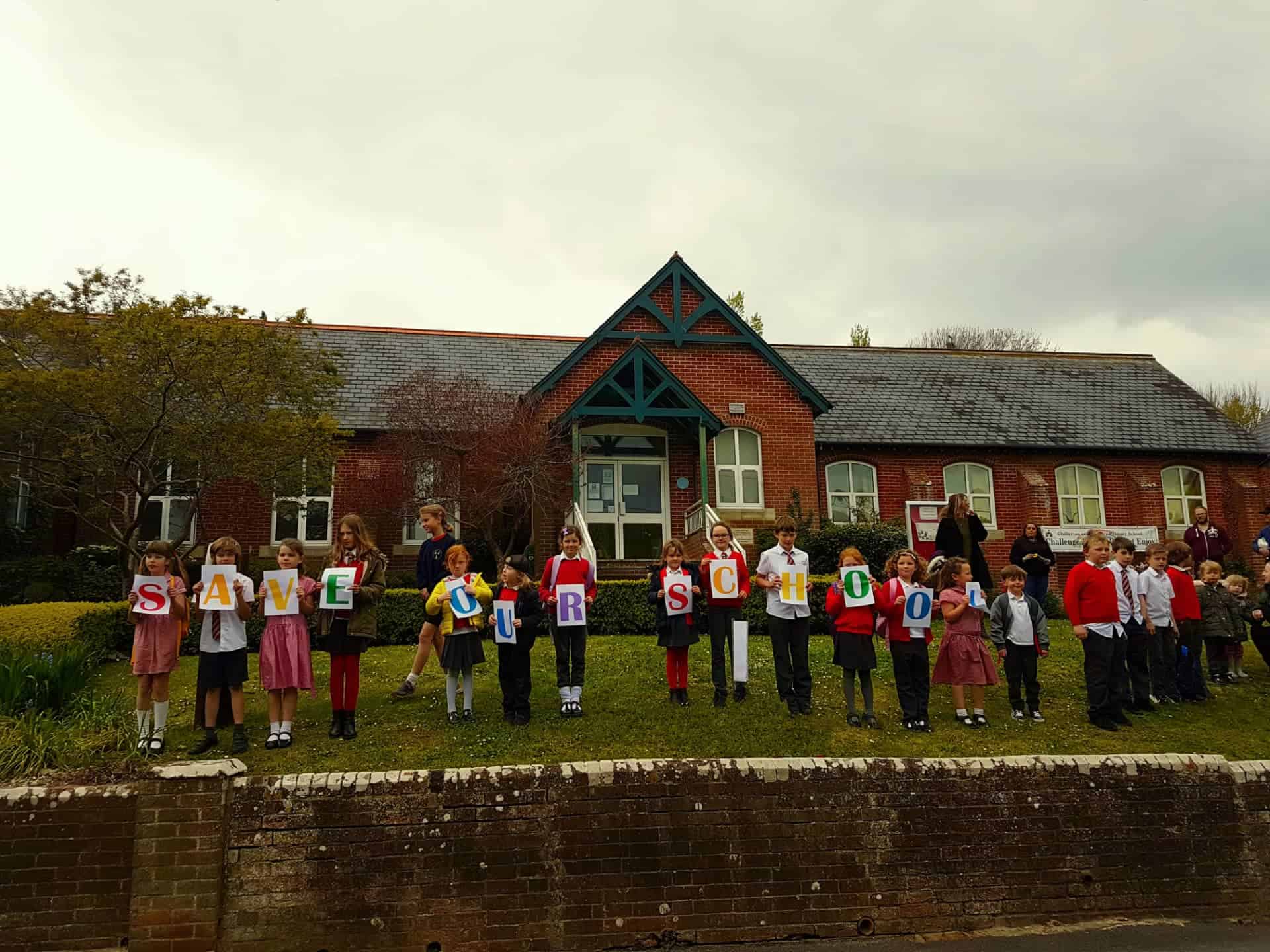 Closure of Chillerton and Rookley Primary School suspended by new council leadership, says Save Our School - Vimarsana News