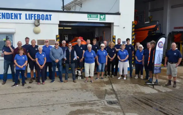 Freshwater Independent Lifeboat - crew and volunteers