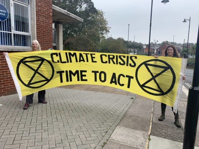 UKOG protesters outside County Hall