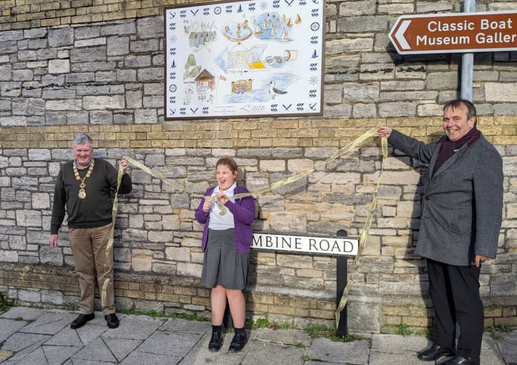 Isabelle's winning 'To the seafront' mural is cast in enamel and