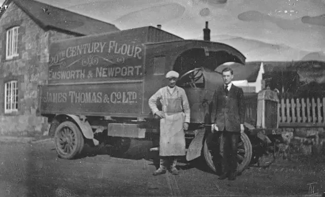Flour delivery van, James Thomas and Co, Newport