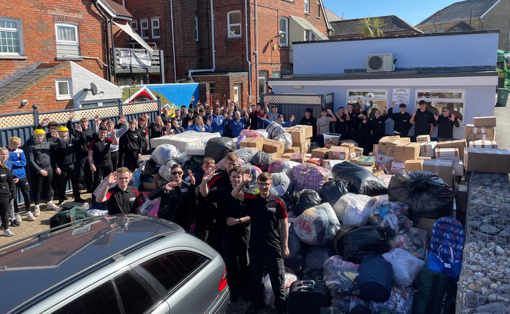 Island Volunteers Loading donations on 22nd March 2022
