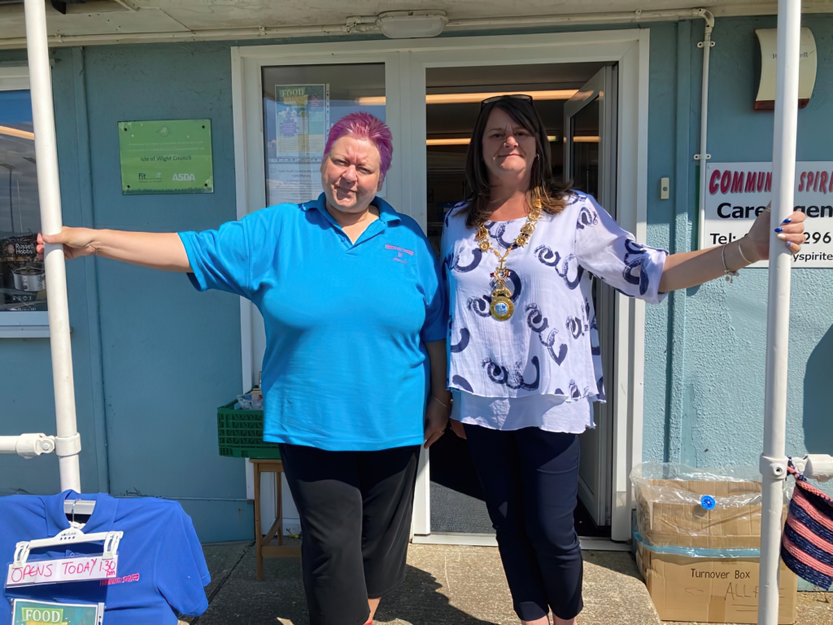 East Cowes Community Pantry opens