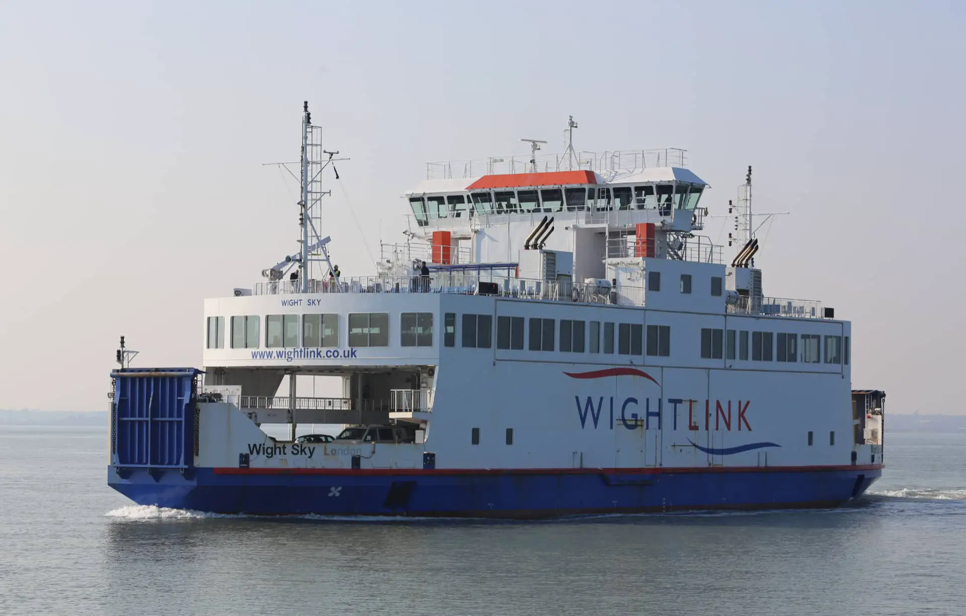 Wight Sky ferry on Solent by Geni