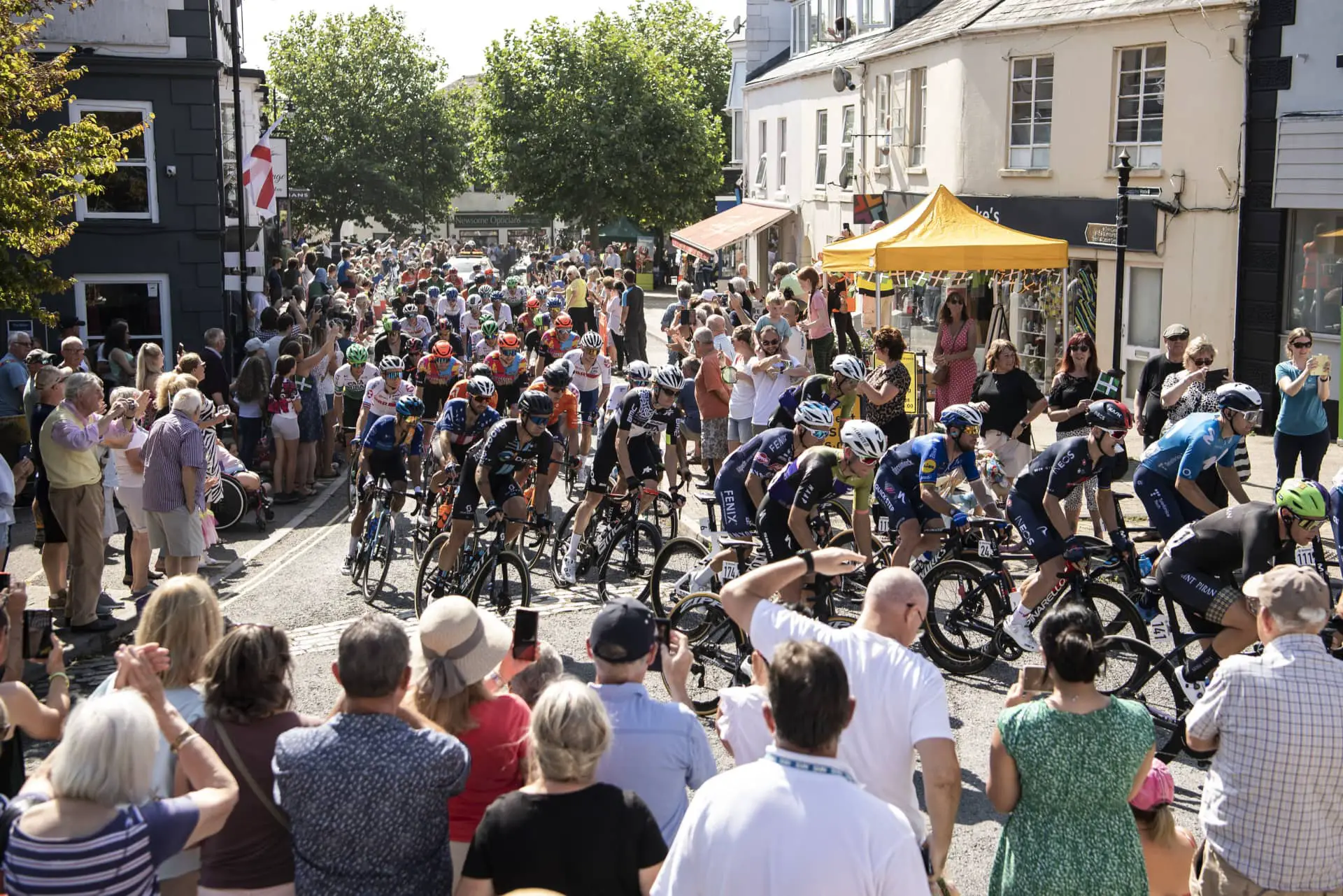 The 2021 Tour of Britain passes through crowds in the south west of England