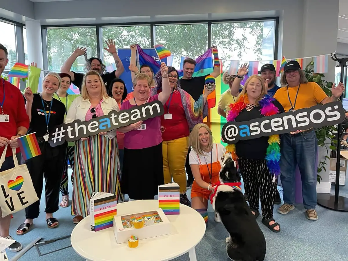 Ascensos Team with rainbow clothing