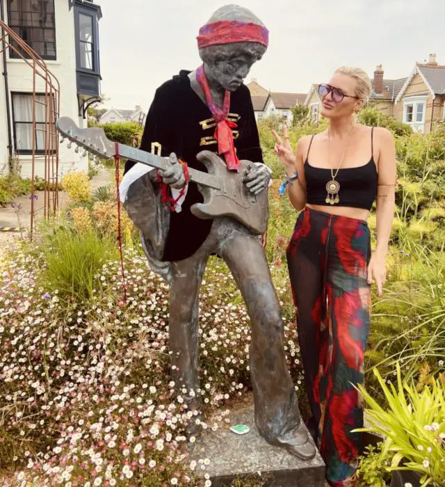 Julia with Jimi Hendrix statue