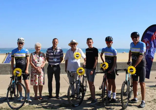 Mountbatten Hospice group shot with Michael Lilley and cyclists